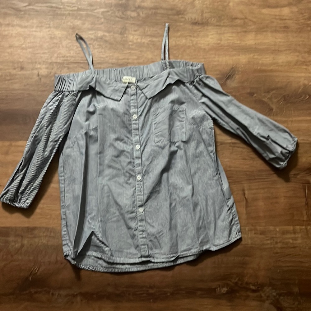 Pinstripe off the shoulder top with collar and pocket and button detailing